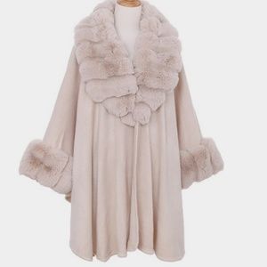 New, Beautiful Faux Fur Poncho (One Size)